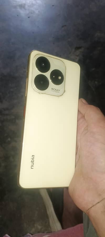 Zte nubia V60 Design