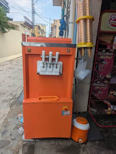 ice cream mashine for sale price 1.30 mezed kum ho jay 03354196812