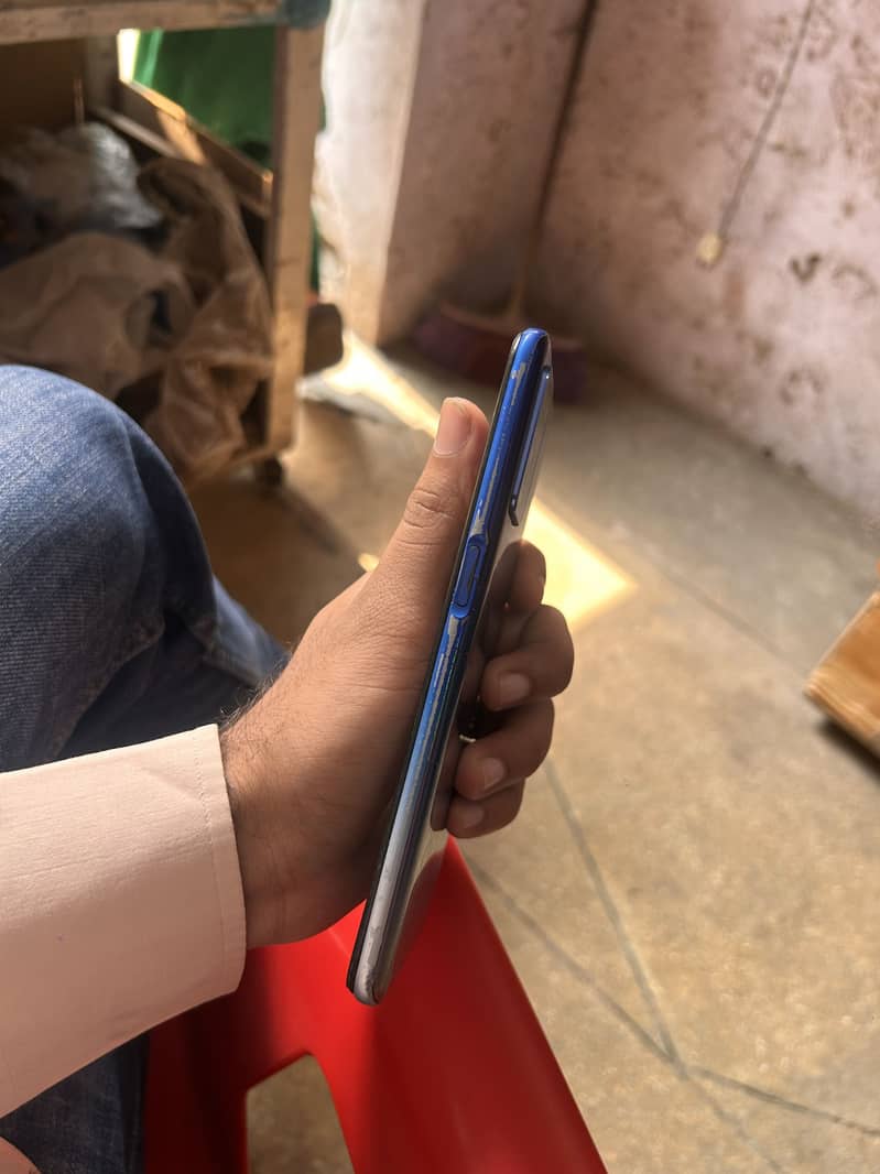 OPPO A54 0