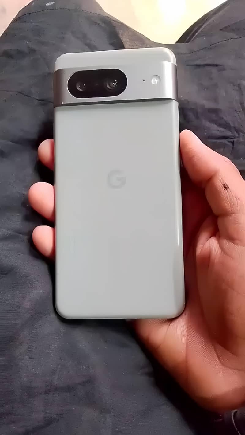 Google Pixel 8 2