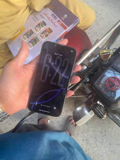 Apple iPhone 13