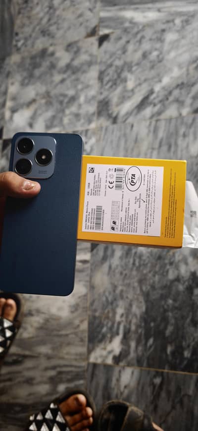 Realme C63