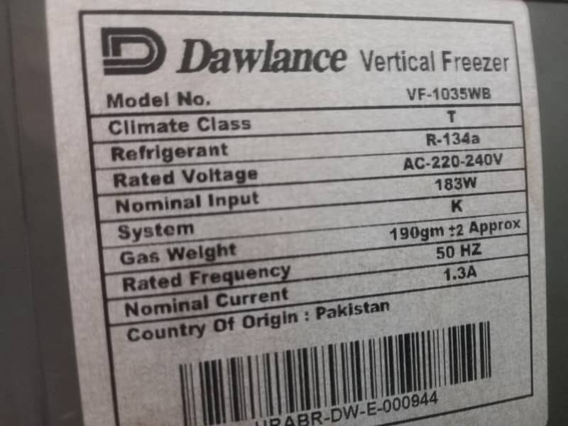 Dawlance vertical deep freezer 1