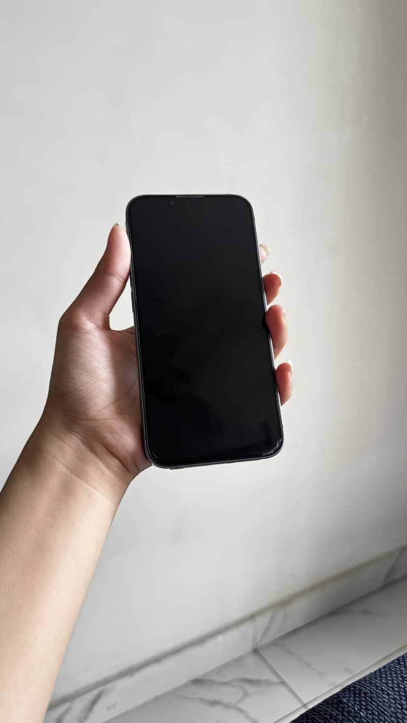 Apple iPhone 14 4