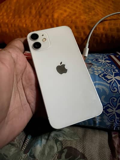 Apple iPhone 12 mini