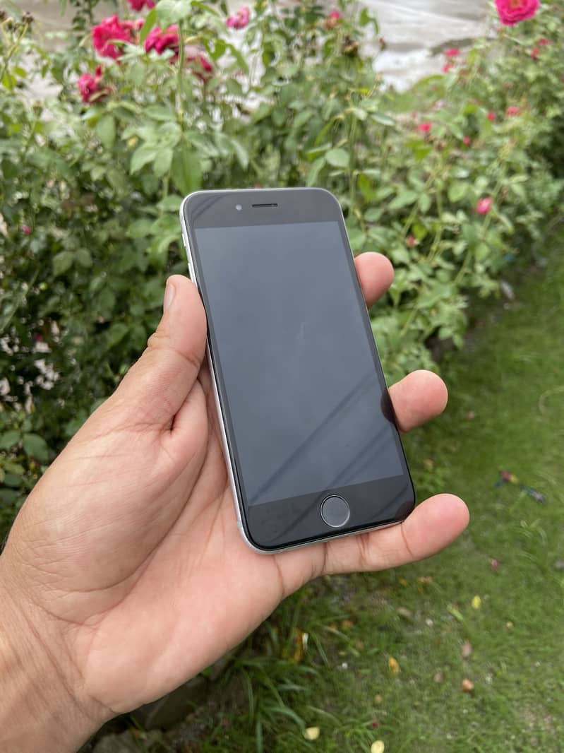 Apple iPhone 6S 3