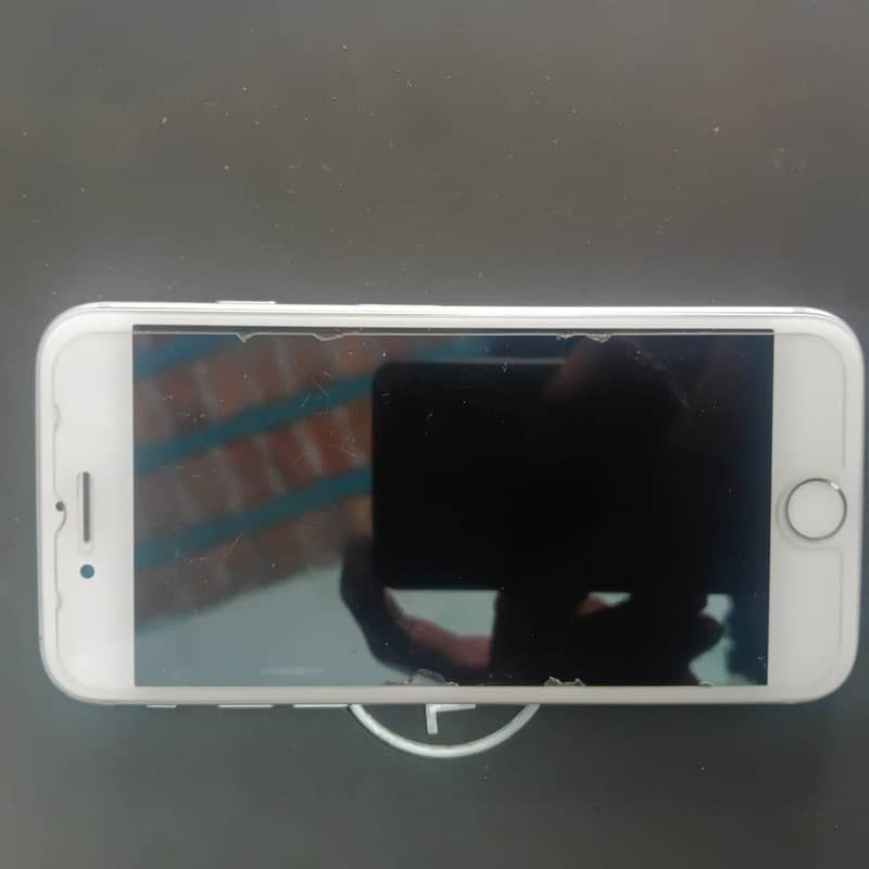 IPHONE 8 2