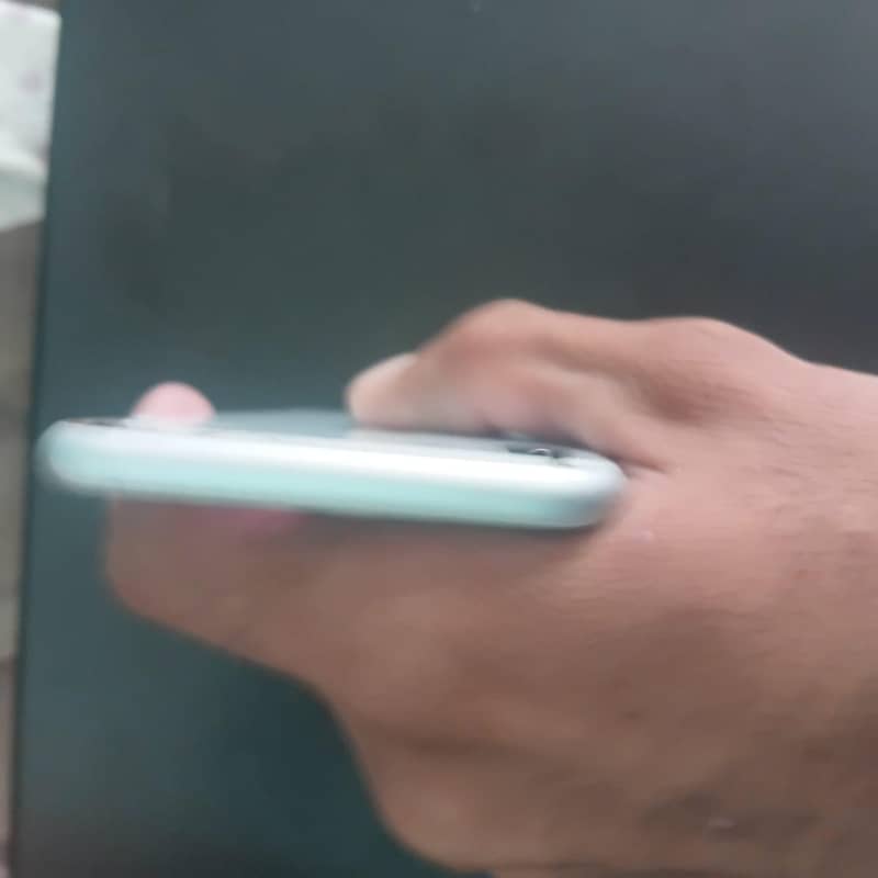 IPHONE 8 8