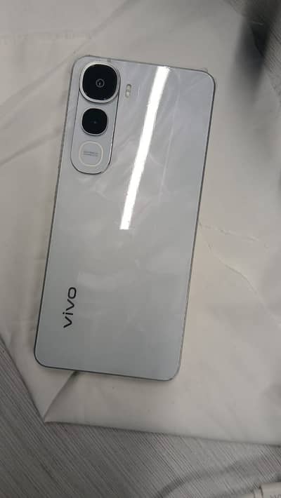 Vivo Y400