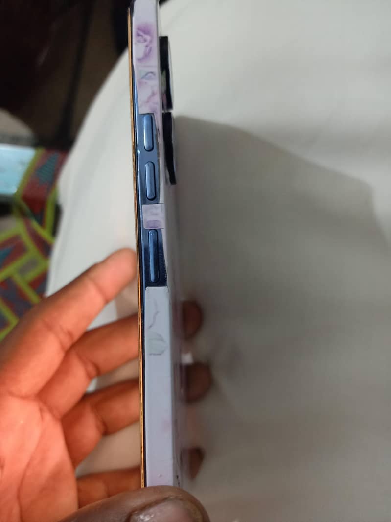 Tecno CAMON 20 Pro 1