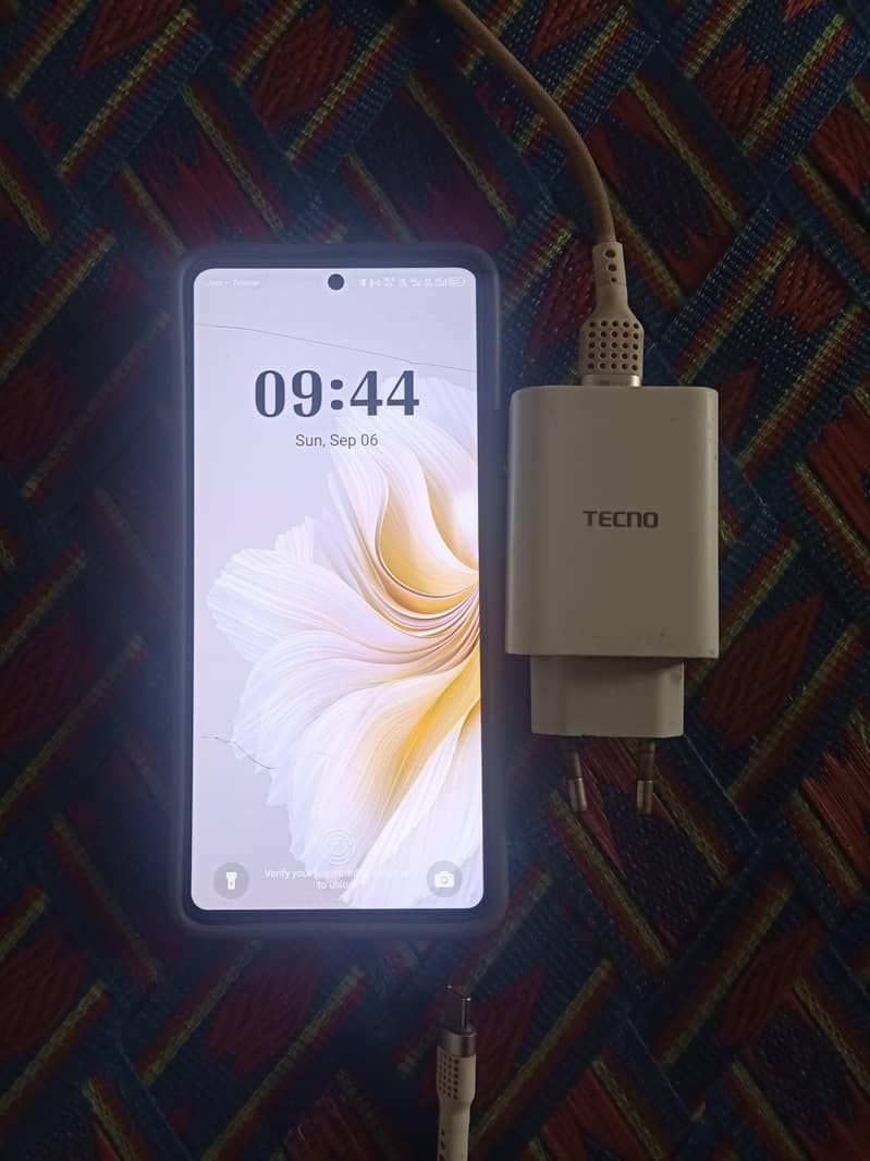 Tecno CAMON 20 Pro 3