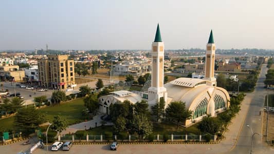 11.5 Marla Corner Plot for Sale in C Block Central Park Lahore