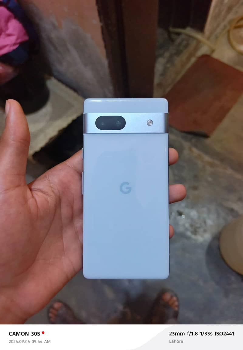 Google Pixel 7a 1