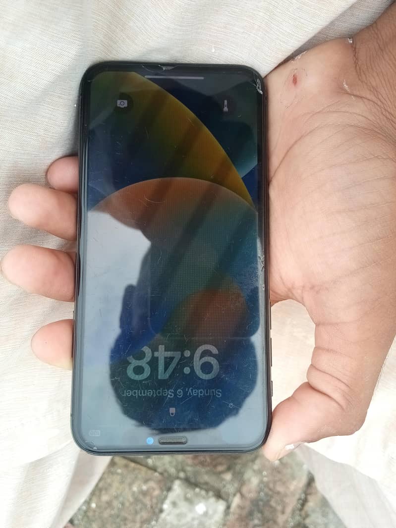 Apple iPhone X 3