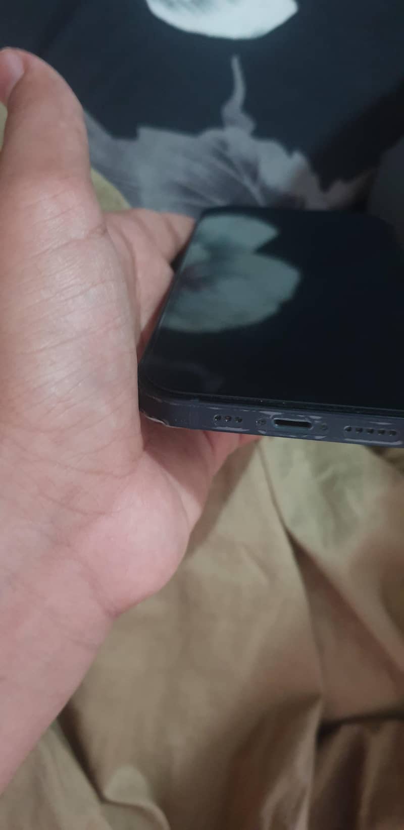 Apple iPhone 13 1