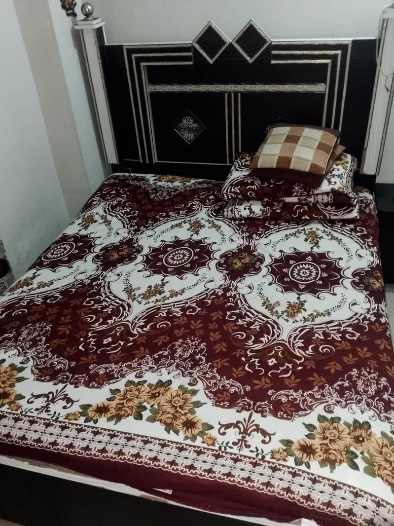 double bed for seal 0