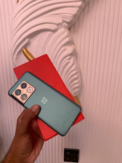 One Plus 10 Pro