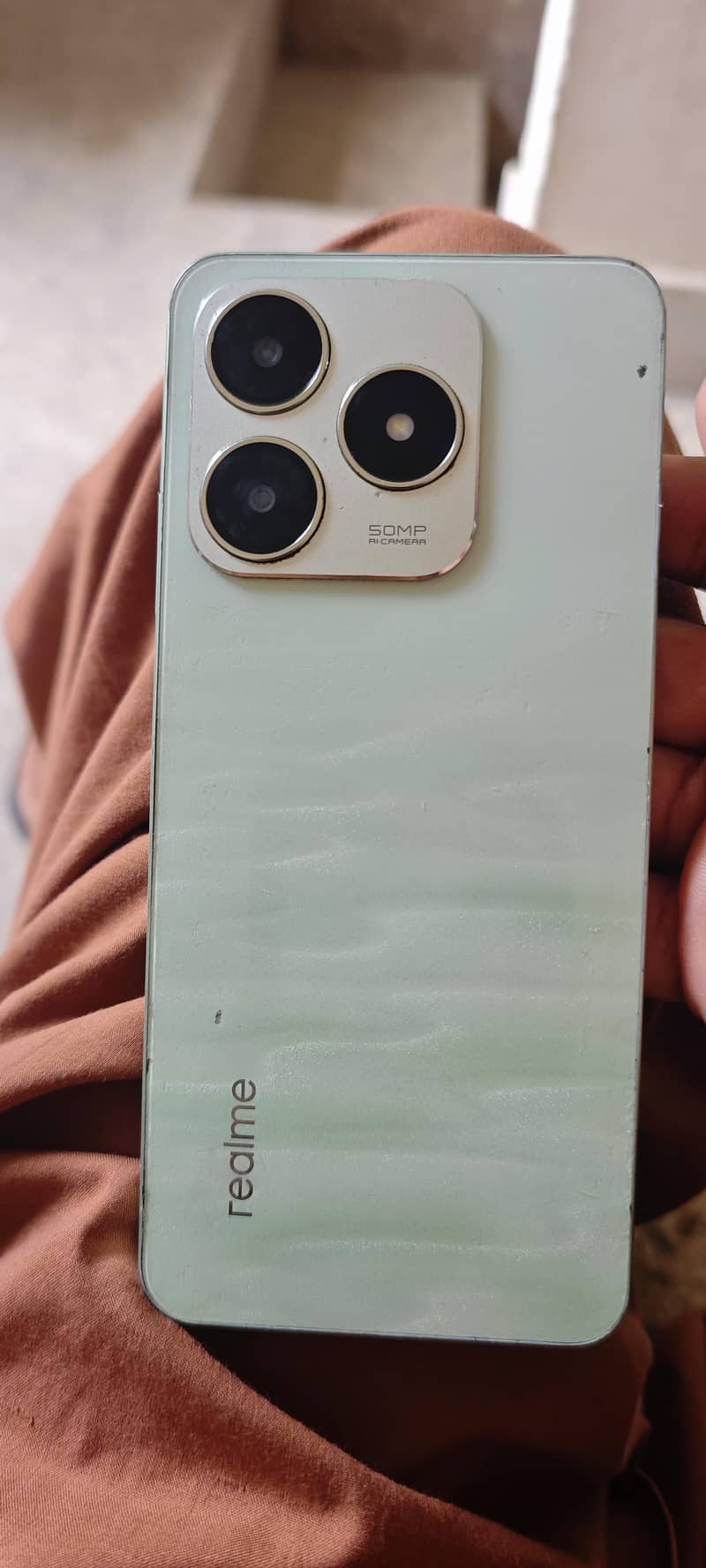 Realme C63 1