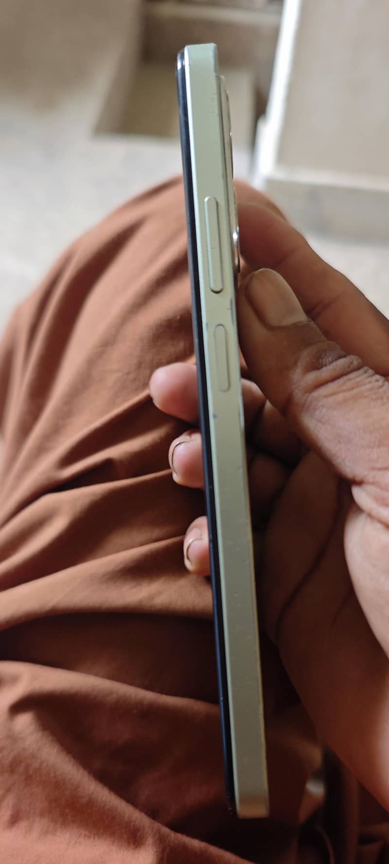 Realme C63 3