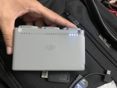 Dji mini 2 charging hub plus 2 batteries
