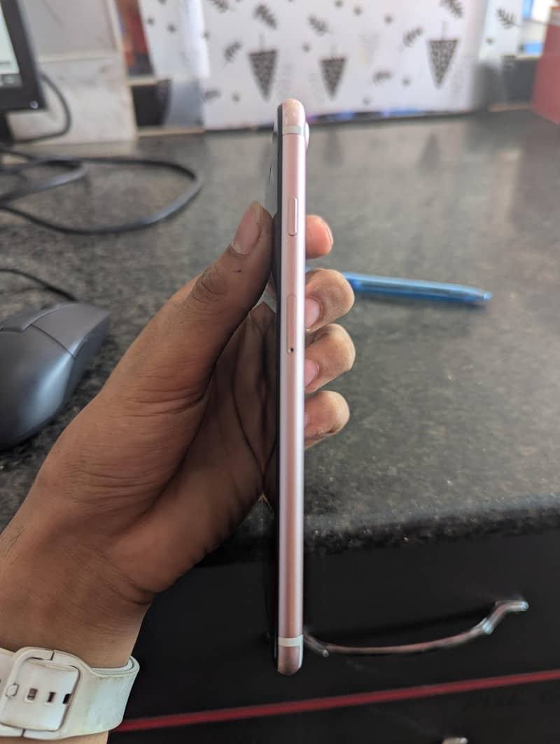 Apple iPhone 7 Plus 2