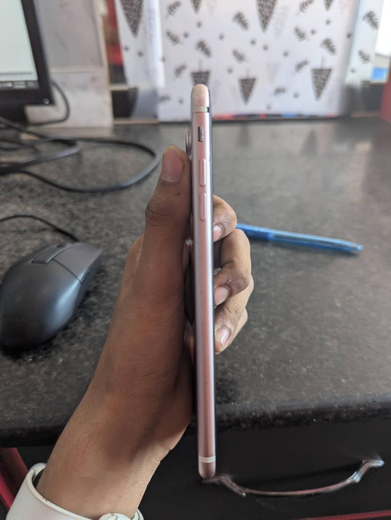 Apple iPhone 7 Plus 3