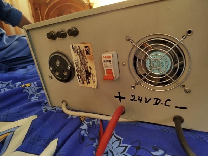 micro tech ups 1500 watts 2
