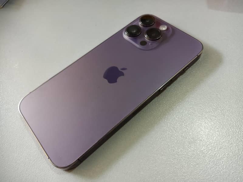 Apple iPhone 14 Pro Max 1