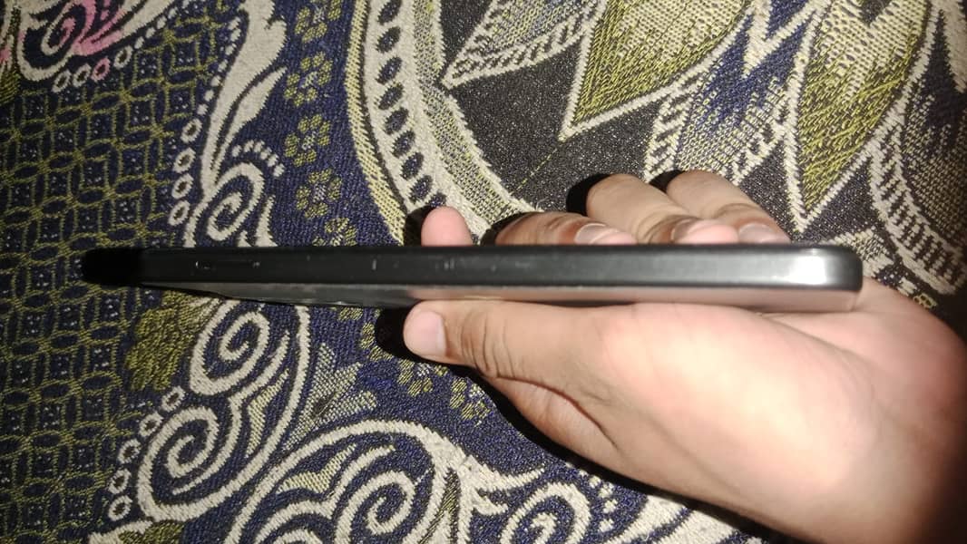Only glass break can be replace 4