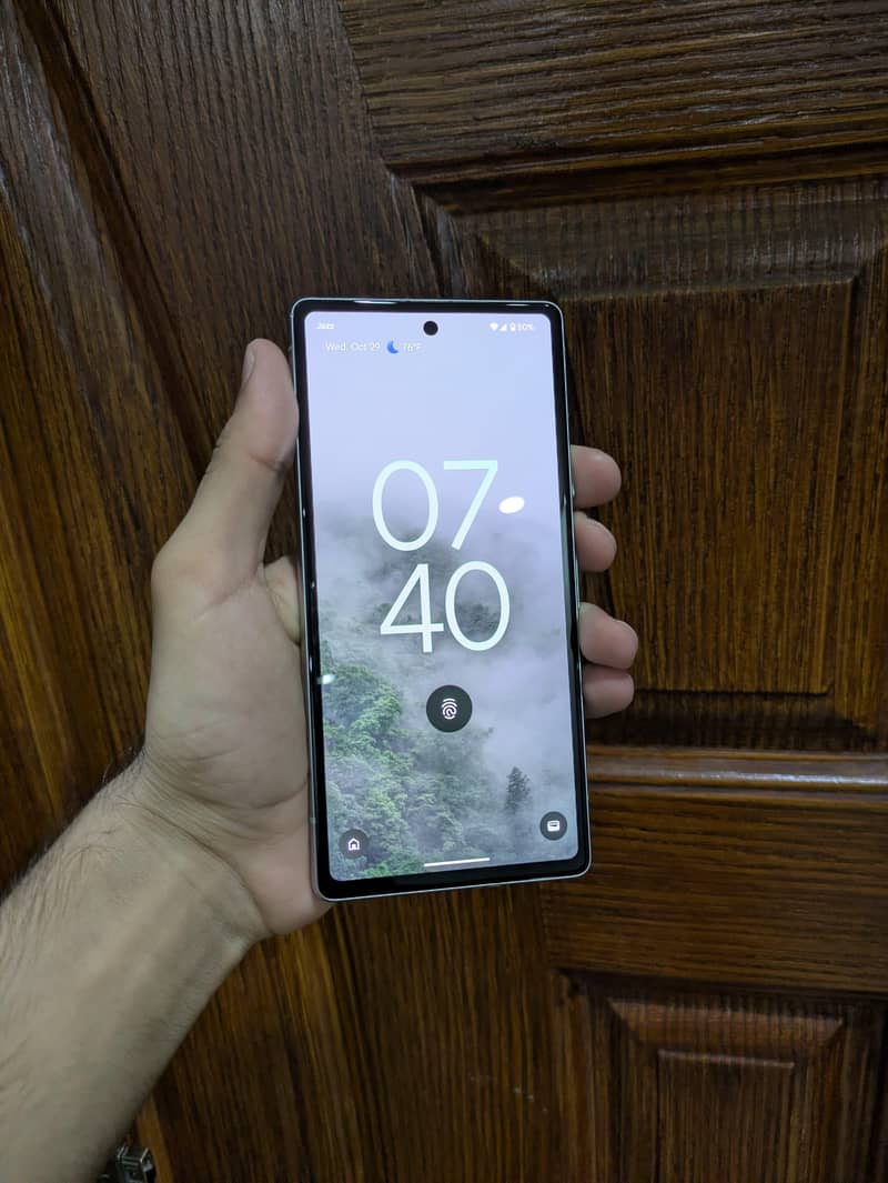 Google Pixel 7a 5