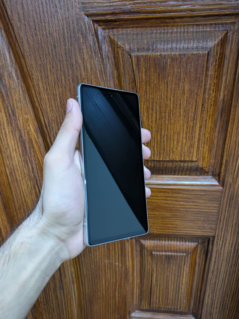 Google Pixel 7a 6