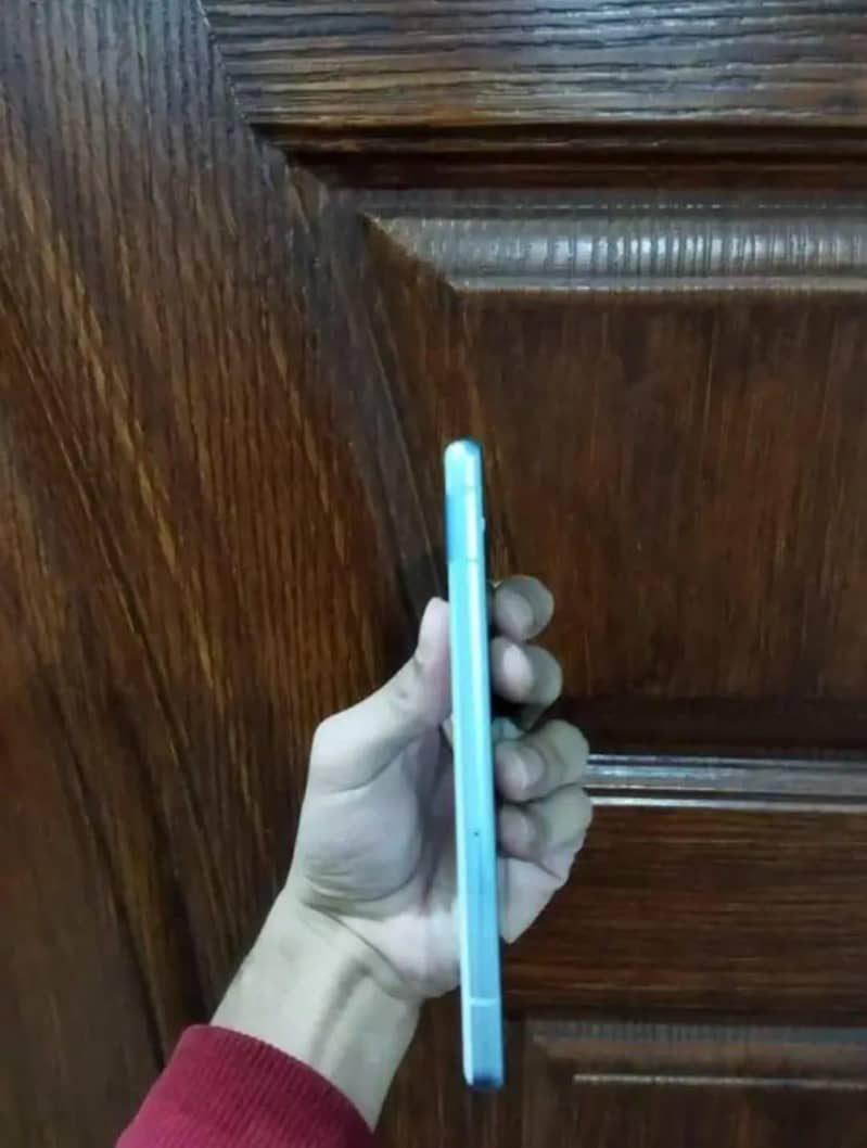 Google Pixel 7a 17