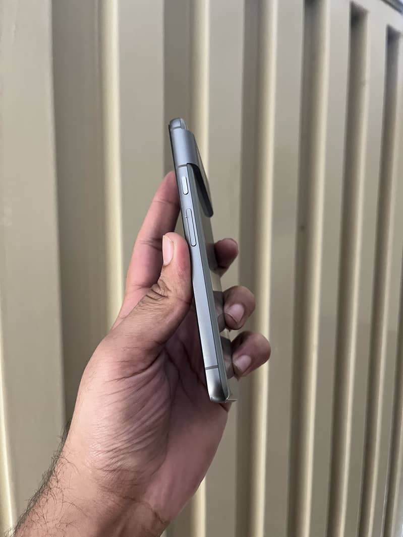 Google Pixel 8 1
