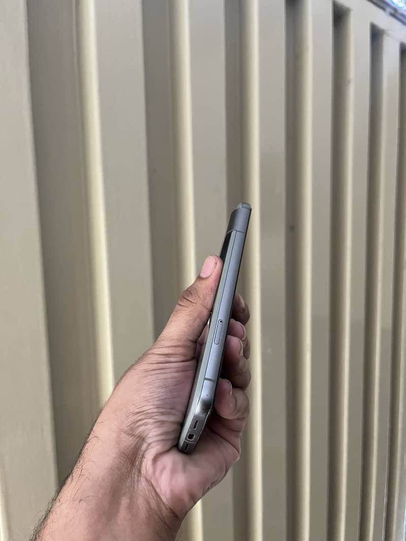 Google Pixel 8 2