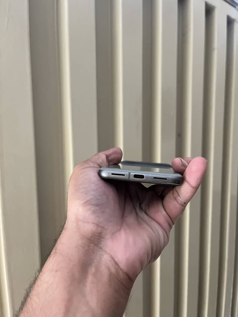 Google Pixel 8 3