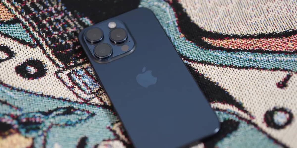 Apple iPhone 15 Pro 0