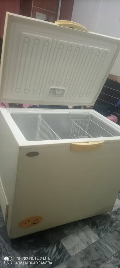 good condition d freezer