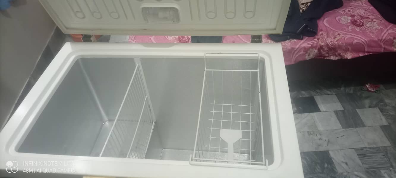 good condition d freezer 4