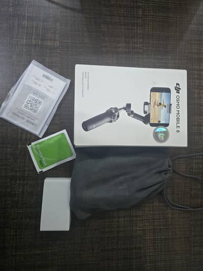 Dji Osmo Mobile 8 Just Like Brand New Pak Warranty.