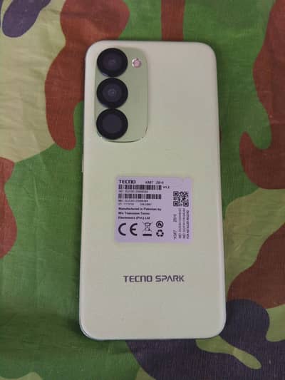 Tecno Spark 40 pro +