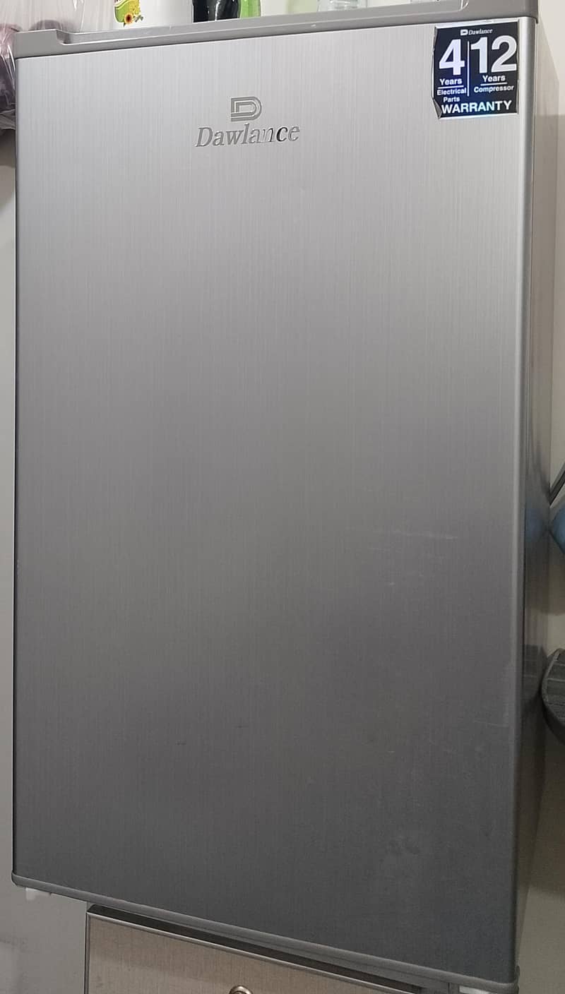 Mini fridge new 1