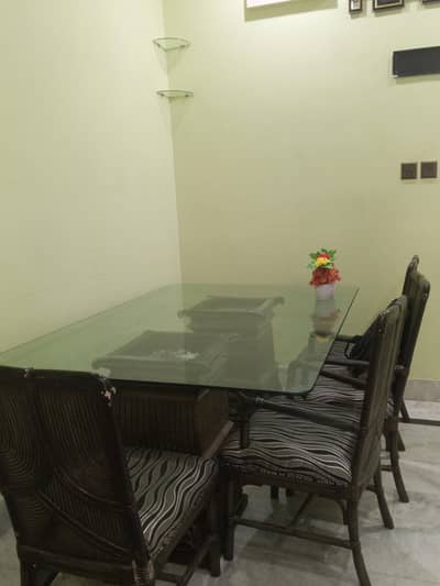 Best Quality dinning table with Vip glass quality and four Chairs