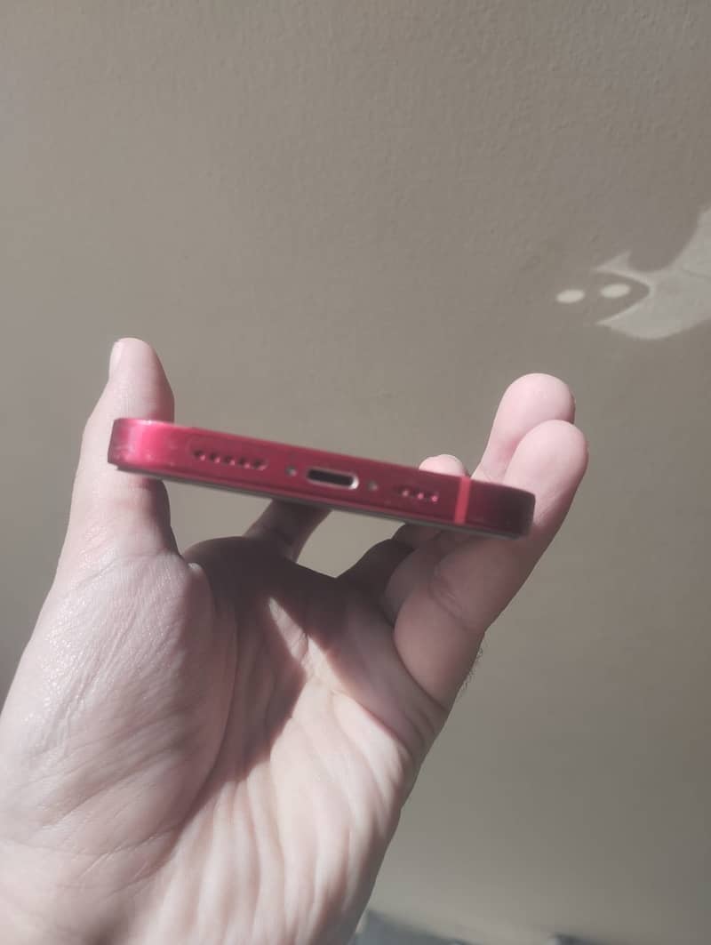 Apple iPhone 13 1