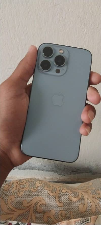 Apple iPhone 13 Pro