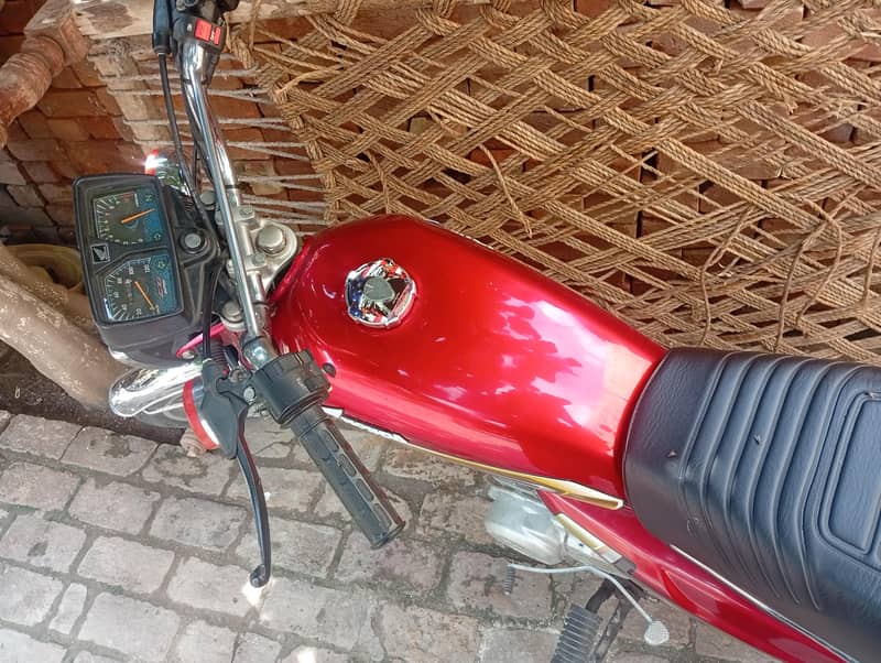 CG 125 2007 model All Punjab number 5