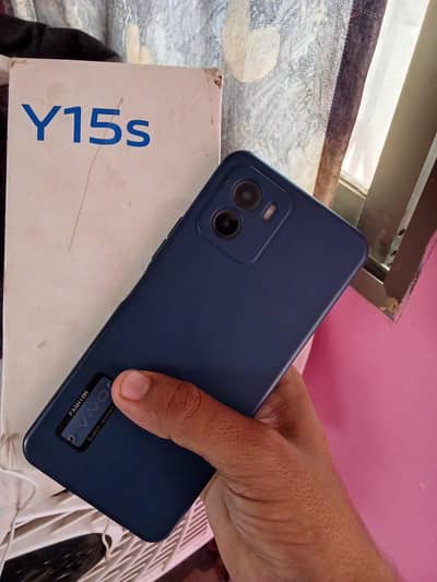 Vivo Y15s with box. 3. gb 32.