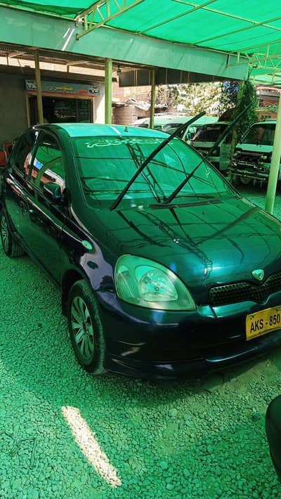 Toyota Vitz 2001