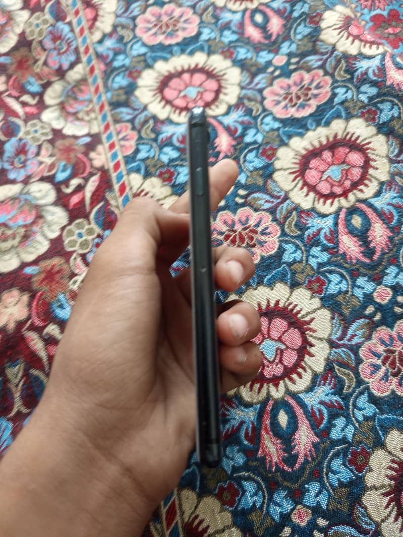 Apple iPhone SE 2 1