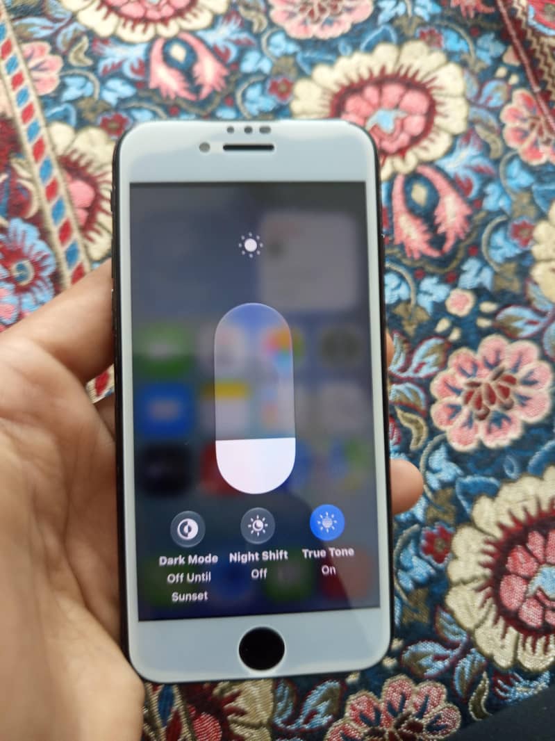 Apple iPhone SE 2 3