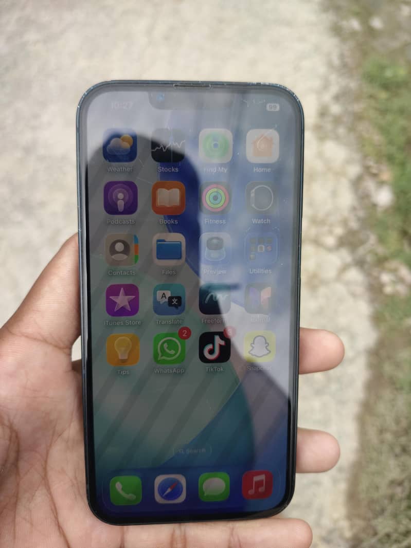 Apple iPhone 13 1